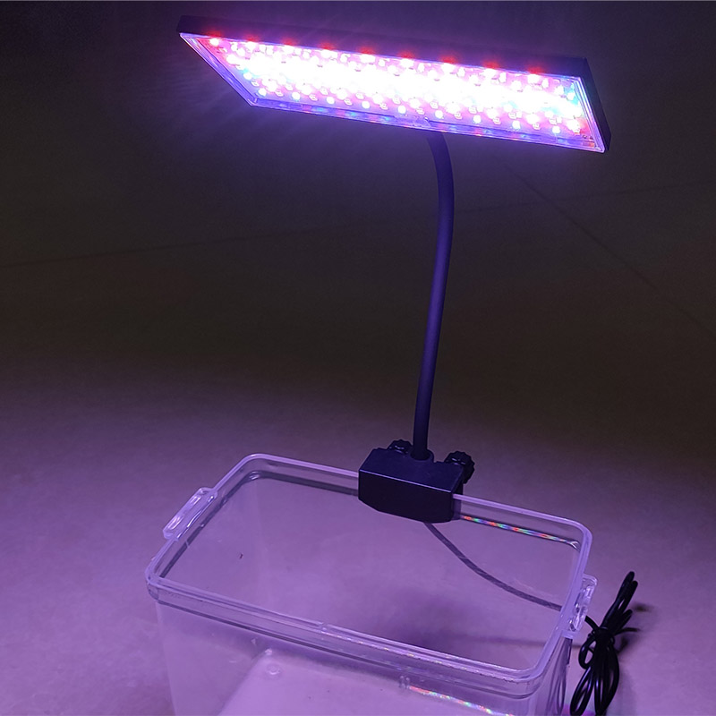 Lampe d'aquarium réglable à 3  - Aquarium Plant Grow Light avis et prix